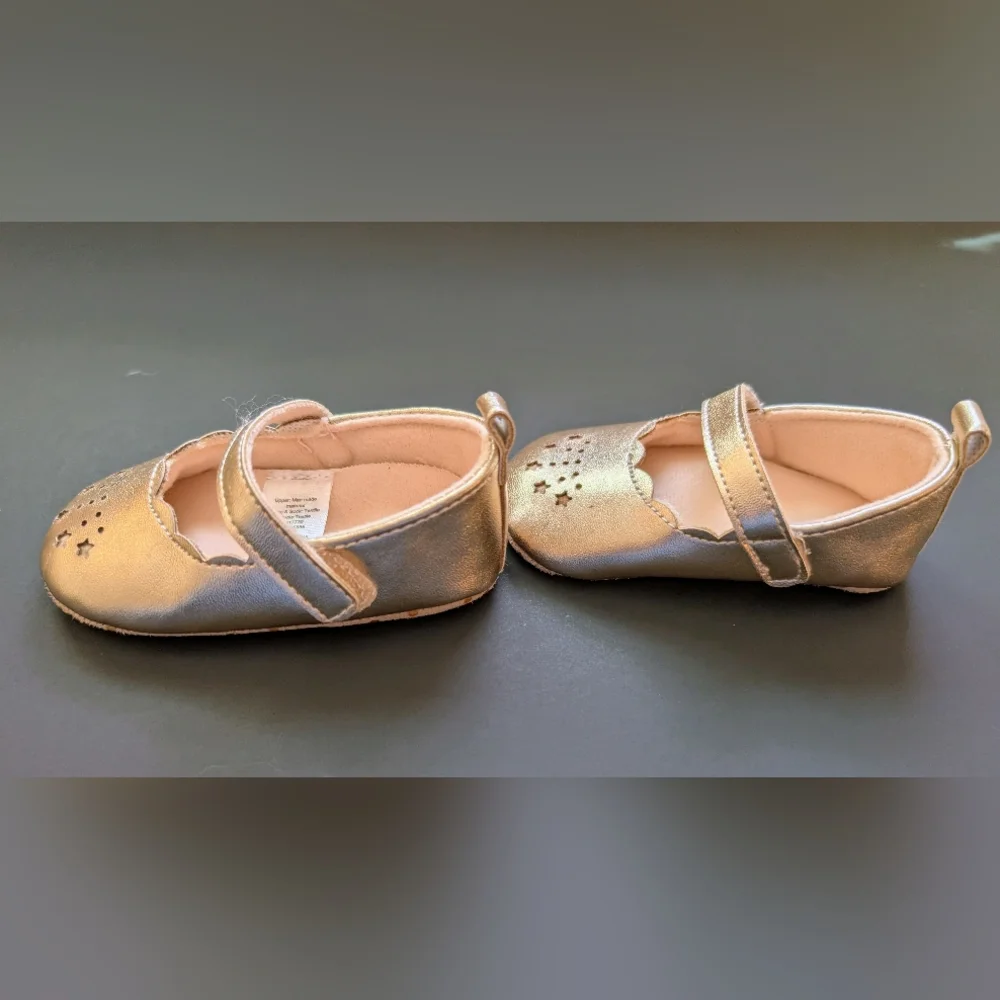 Gold Baby Shoes with Star Cutouts 6-9 Months